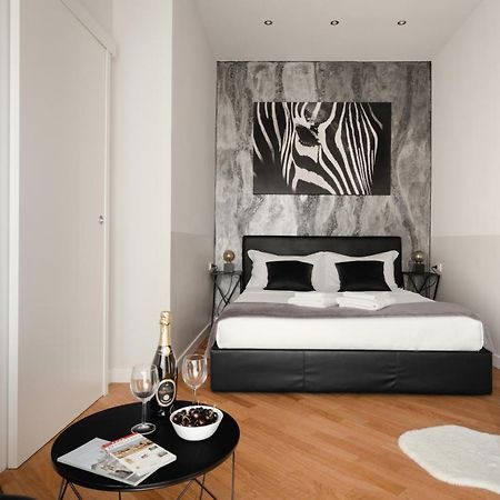 Deluxe Central Apartment Бергамо Экстерьер фото